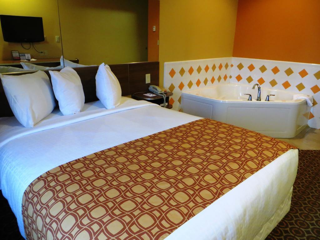 Microtel By Wyndham South Bend Notre Dame University Kamer foto