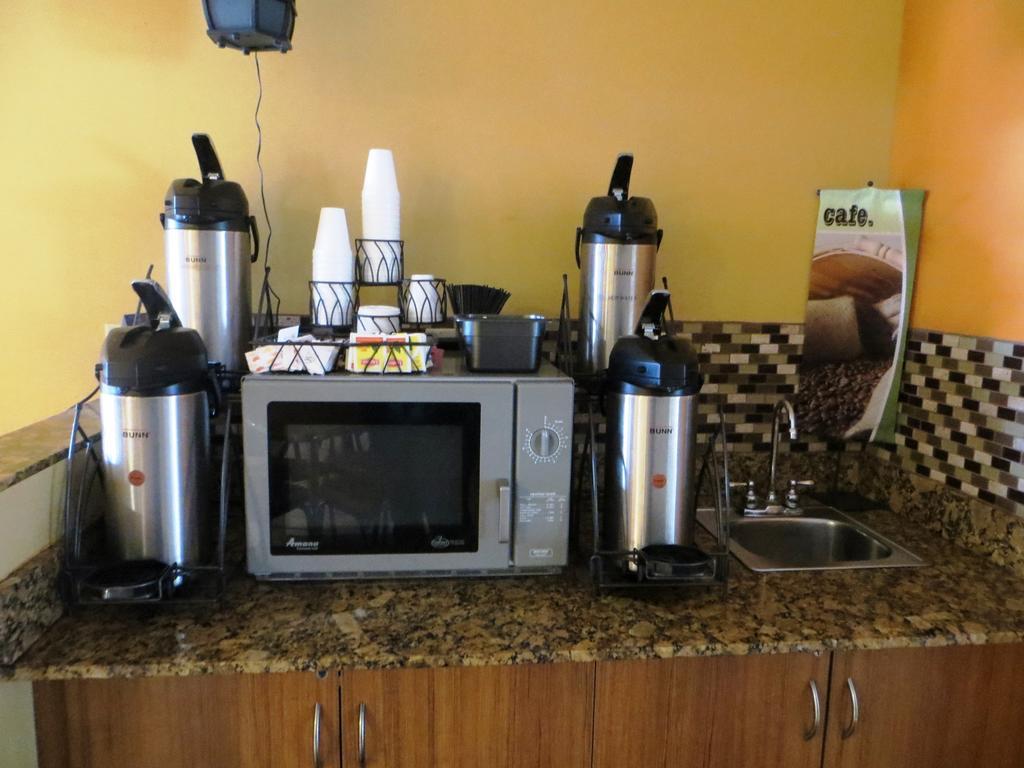 Microtel By Wyndham South Bend Notre Dame University Buitenkant foto